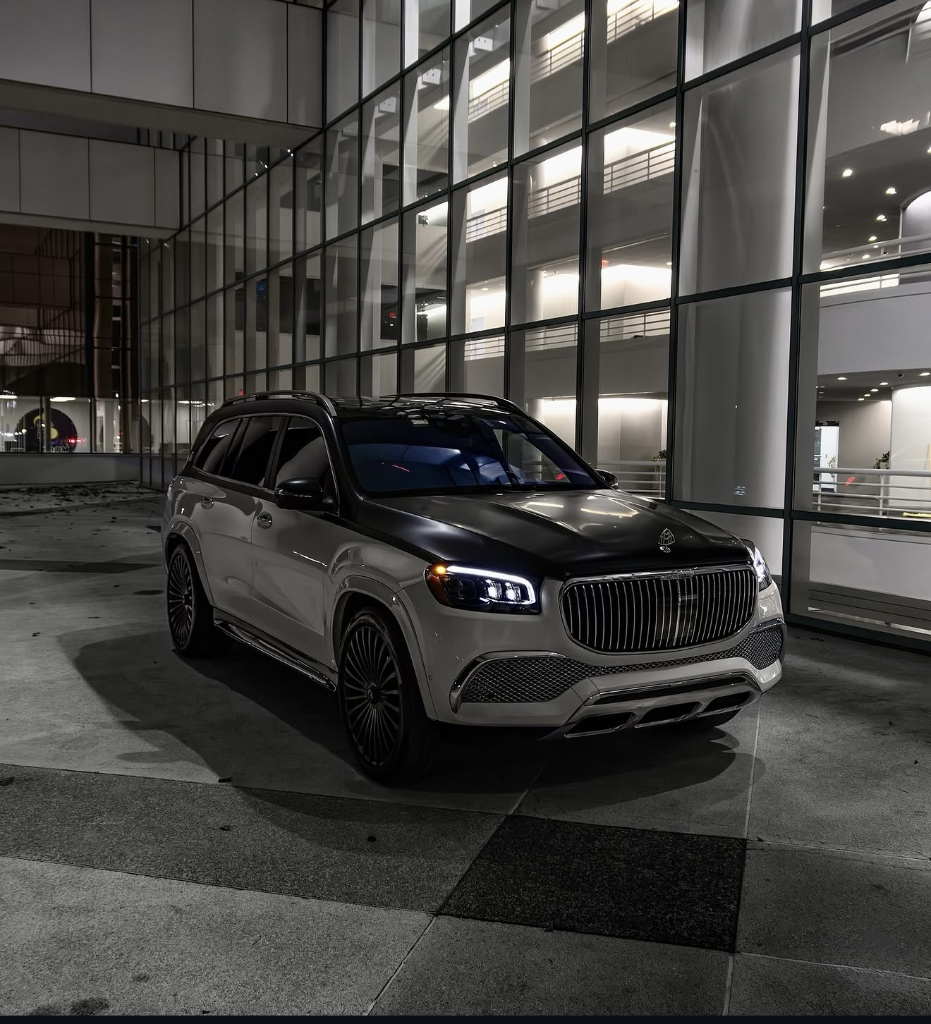 Mercedes-Maybach GLS600 chauffeur vehicle
